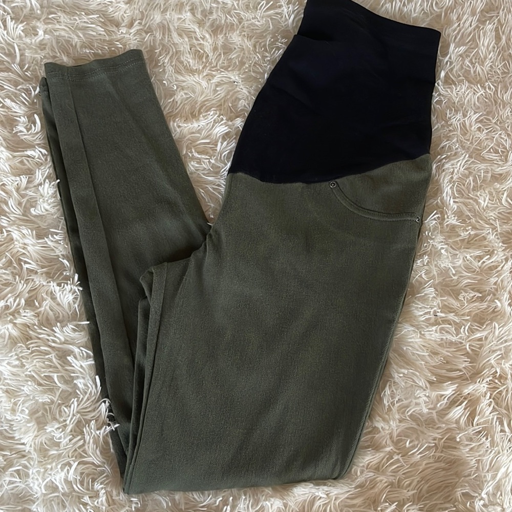 Time and Tru Maternity Jegging